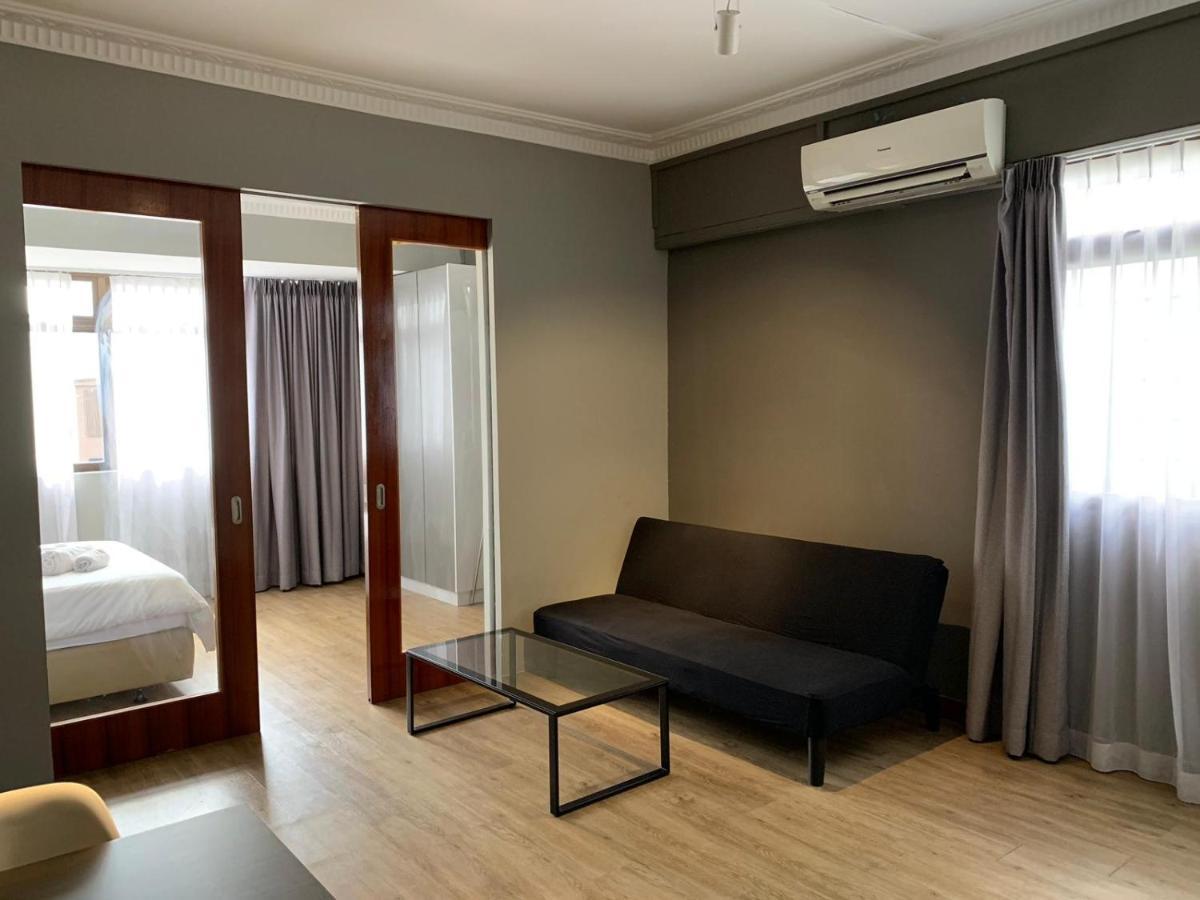 Greatwood Hospitality Pte Ltd Aparthotel Singapore Exterior foto